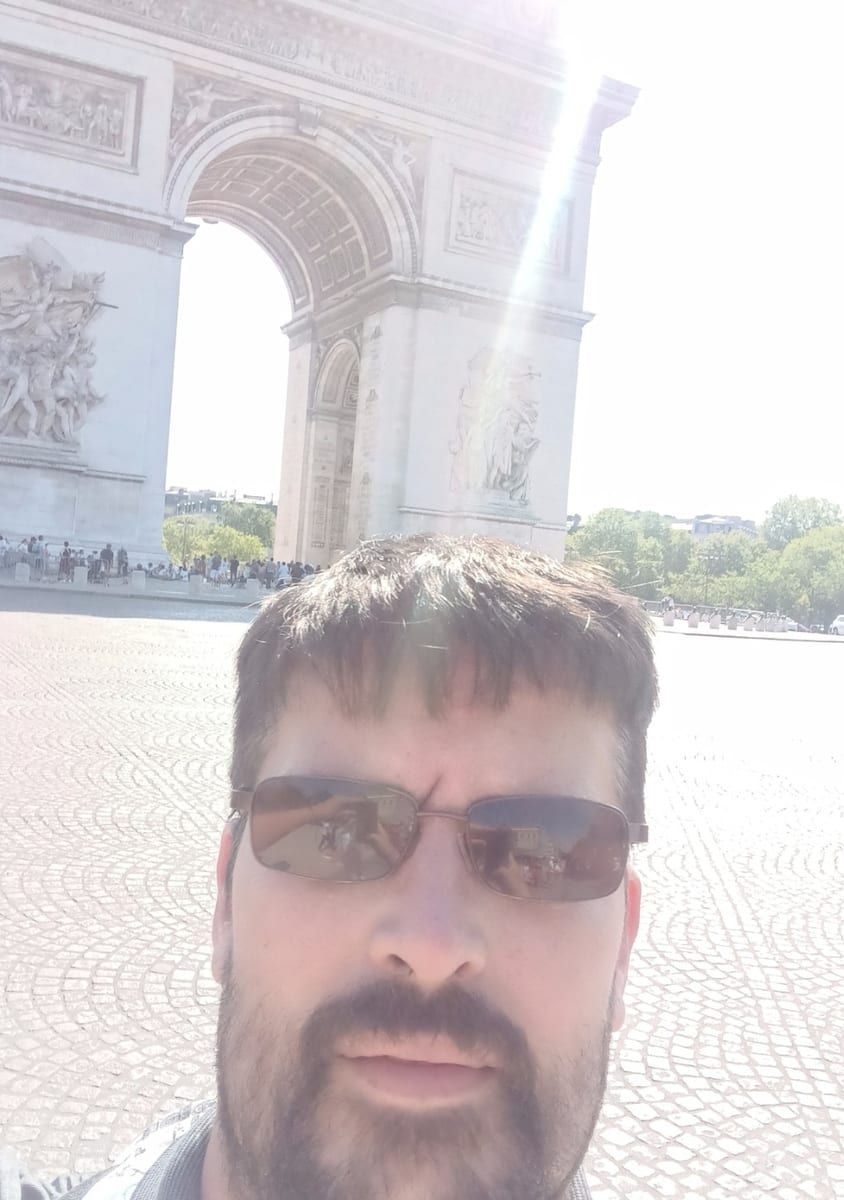 Profil de Riyad, 44 ans, Rencontre gay à Cheyres (Fribourg)