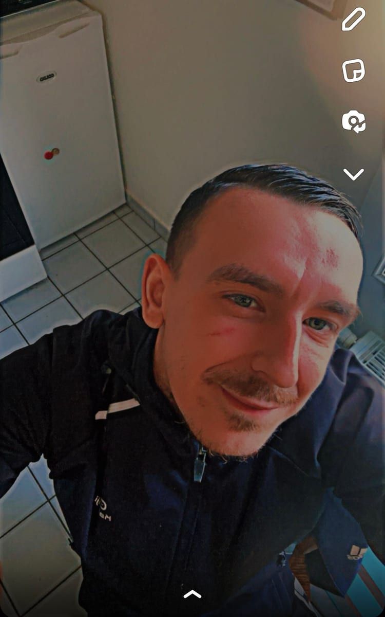 Profil de Rabie, 26 ans, Rencontre gay à Font (Fribourg)