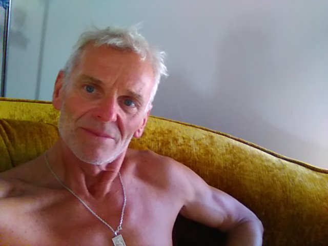Tome - Rencontre gay à Zumholz Profil de Tome, 34 ans, Rencontre gay à Zumholz (Fribourg)