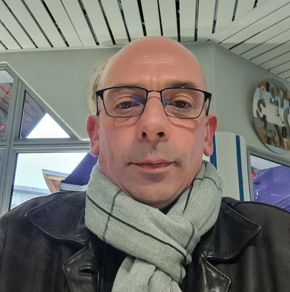 Profil de Estebane, 31 ans, Rencontre gay à Russy (Fribourg)
