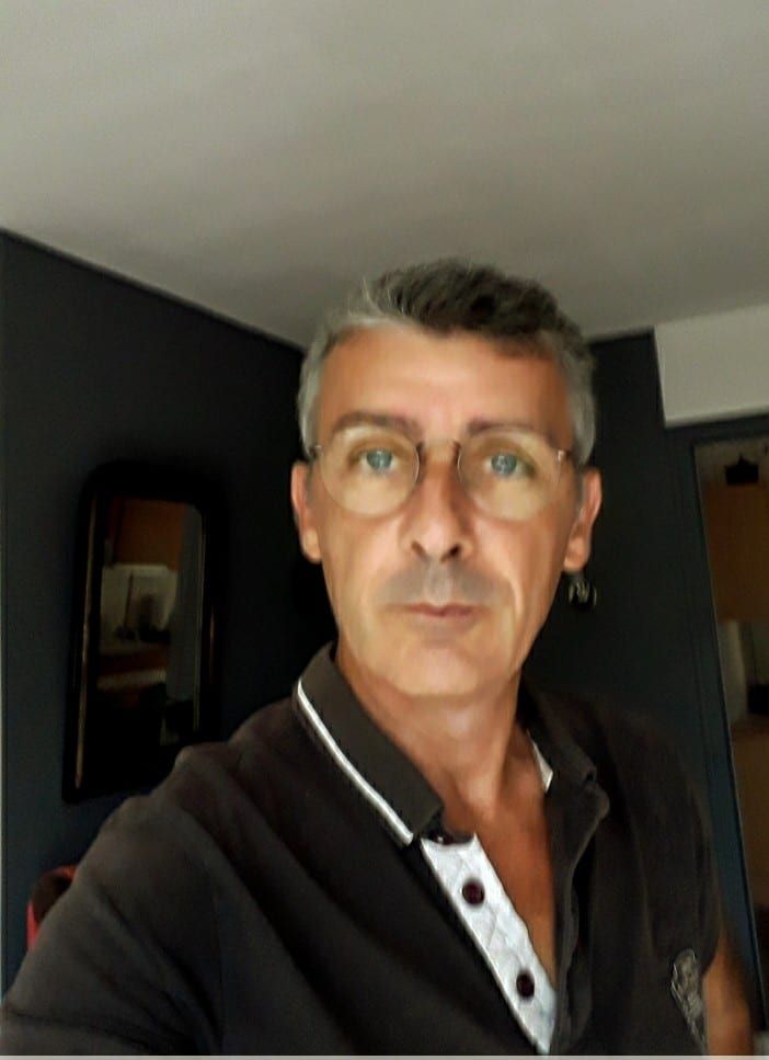 Profil de Din, 41 ans, Rencontre gay à Chapelle (Broye) (Fribourg)