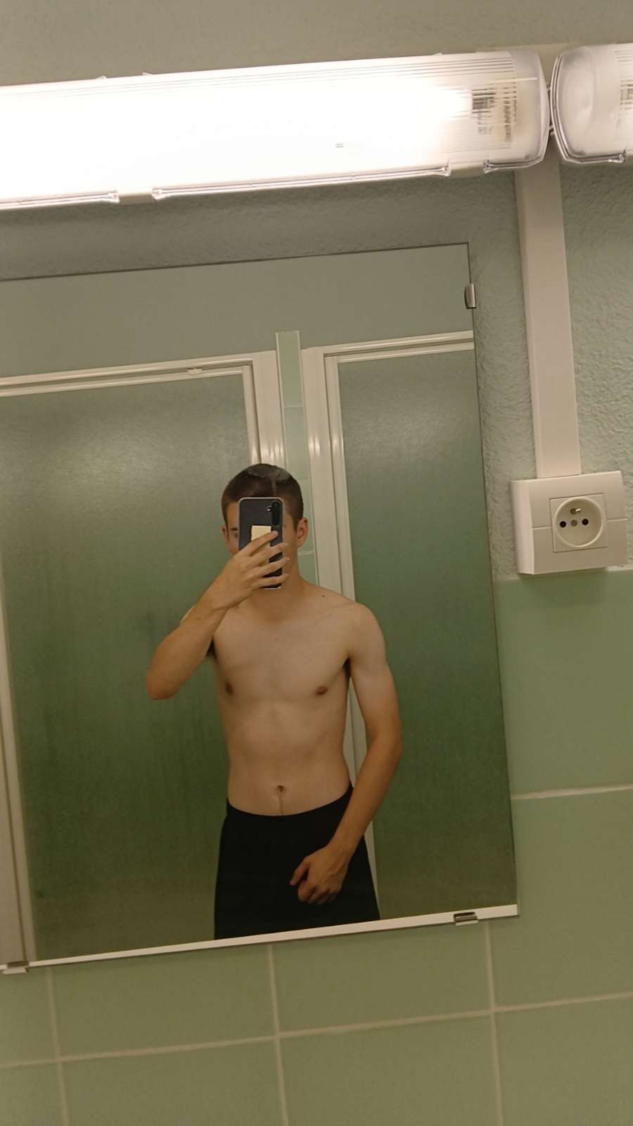 Profil de Watson, 22 ans, Rencontre gay à Portalban (Fribourg)