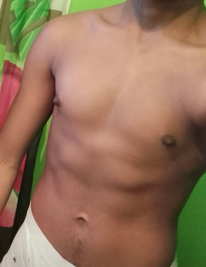 Profil de Ylhann, 42 ans, Rencontre gay à Villargiroud (Fribourg)