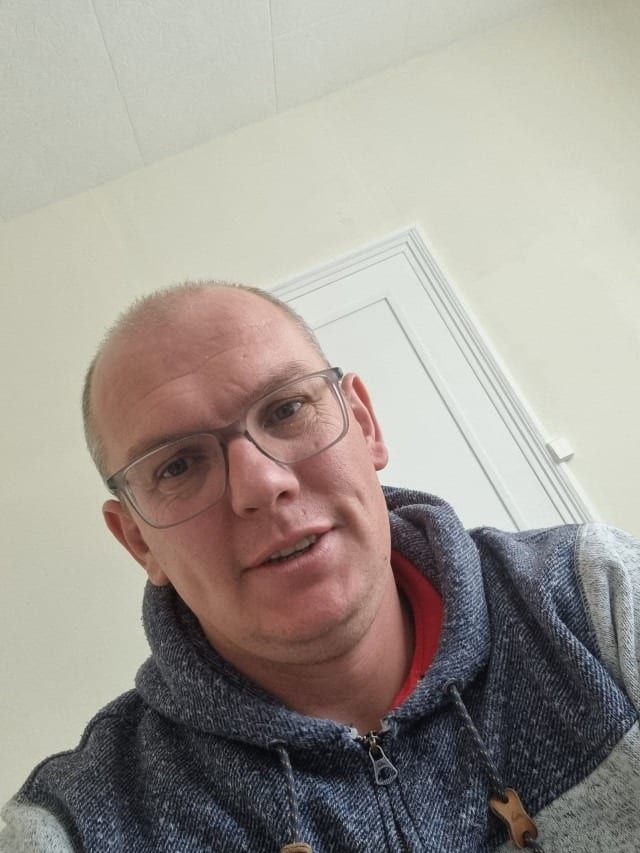 Naïm - Rencontre gay à Zumholz Profil de Naïm, 26 ans, Rencontre gay à Zumholz (Fribourg)