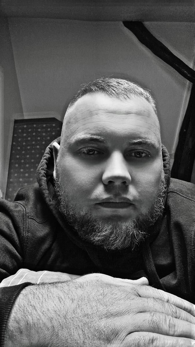 Yakim - Rencontre gay à Sangernboden Profil de Yakim, 30 ans, Rencontre gay à Sangernboden (Fribourg)