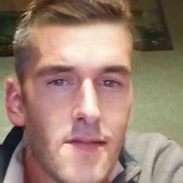 Profil de Morghan, 35 ans, Rencontre gay à Tavel (Fribourg)