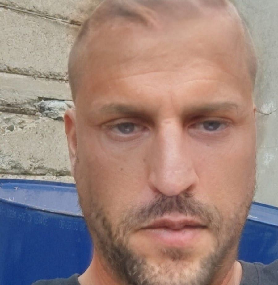 Profil de Janusz, 34 ans, Rencontre gay à Gempenach (Fribourg)
