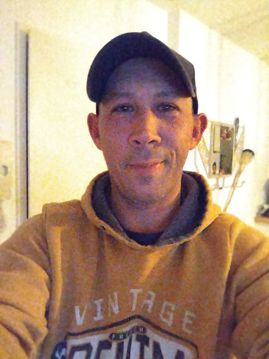Profil de Oriel, 45 ans, Rencontre gay à Domdidier (Fribourg)