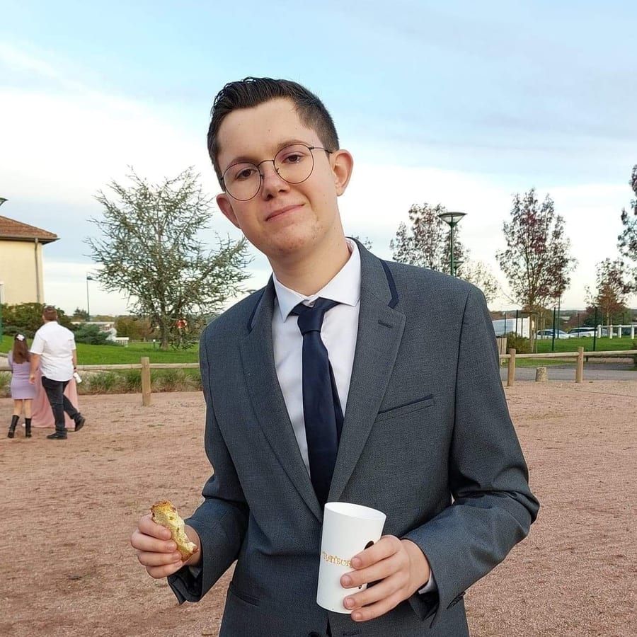 Profil de Mayrone, 22 ans, Rencontre gay à Semsales (Fribourg)