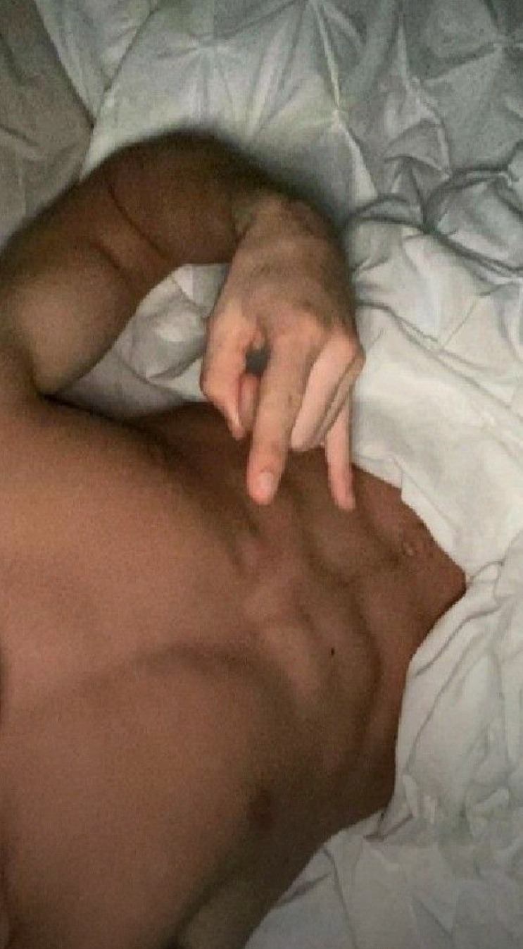 Profil de Abdeljallil, 23 ans, Rencontre gay à Clavaleyres (Fribourg)