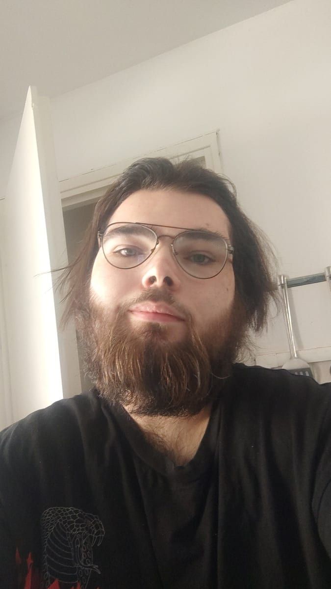 Profil de Hadriel, 30 ans, Rencontre gay à Gümmenen (Fribourg)