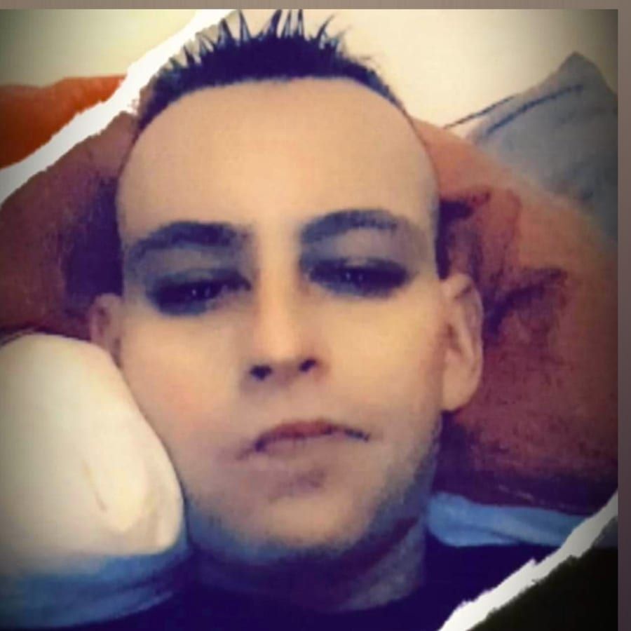 Profil de Edward, 26 ans, Rencontre gay à Domdidier (Fribourg)