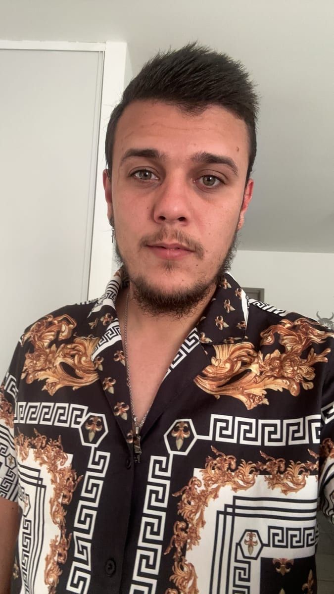 Profil de Timotey, 44 ans, Rencontre gay à Font (Fribourg)