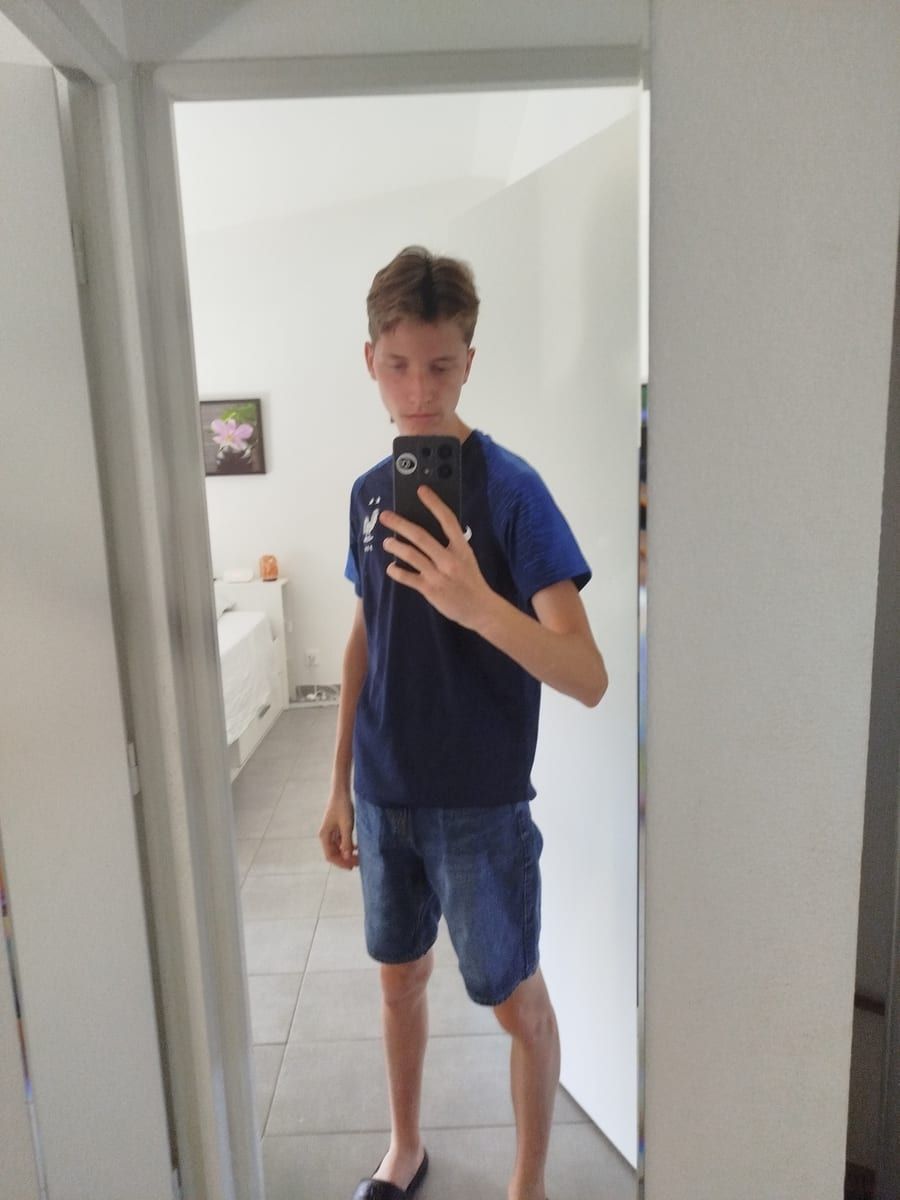 Profil de Akan, 41 ans, Rencontre gay à Rossens FR (Fribourg)