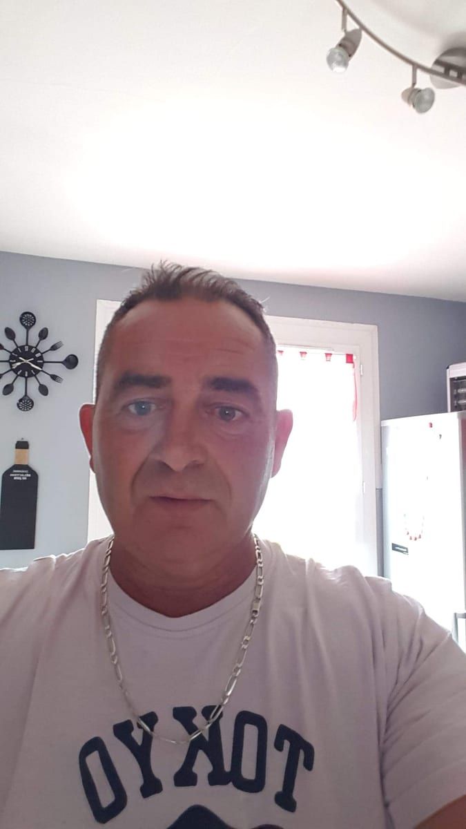 Profil de Emerik, 27 ans, Rencontre gay à Progens (Fribourg)