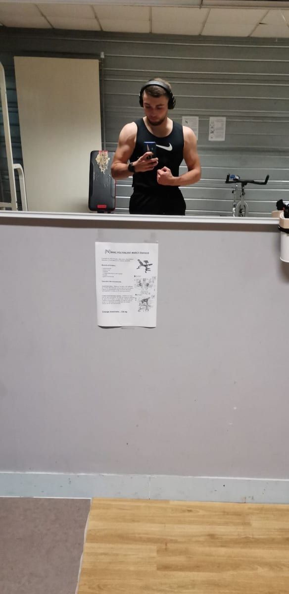 Profil de Elyamine, 44 ans, Rencontre gay à Autigny (Fribourg)
