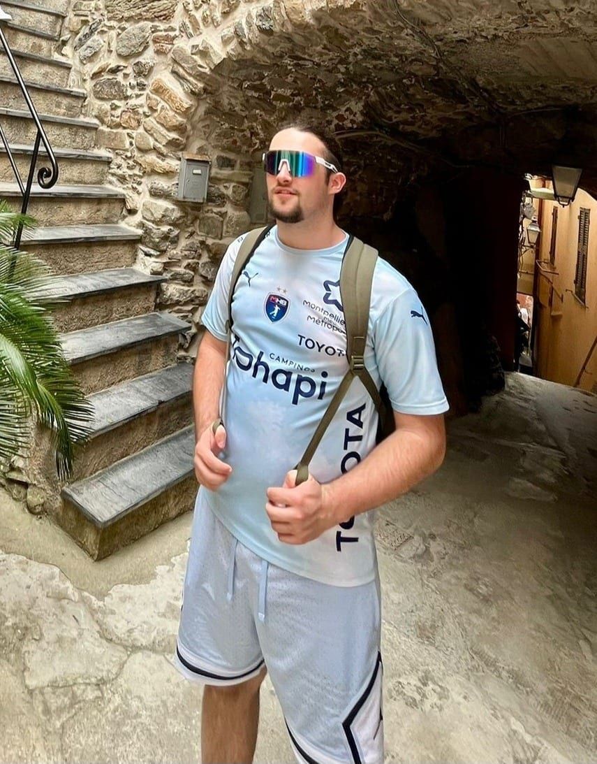 Profil de Victorio, 41 ans, Rencontre gay à Morlon (Fribourg)