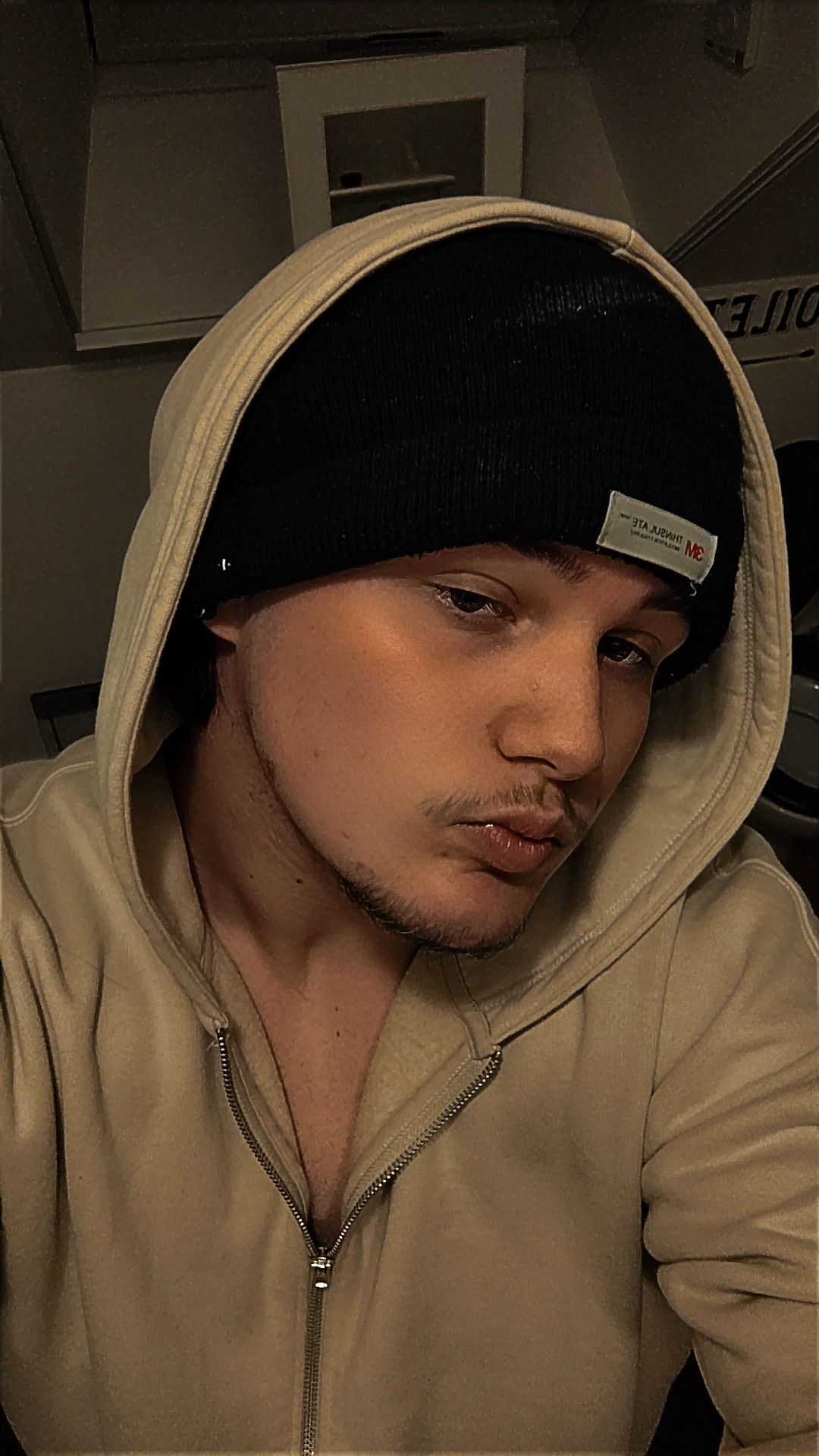 Profil de Zober, 28 ans, Rencontre gay à Lovens (Fribourg)