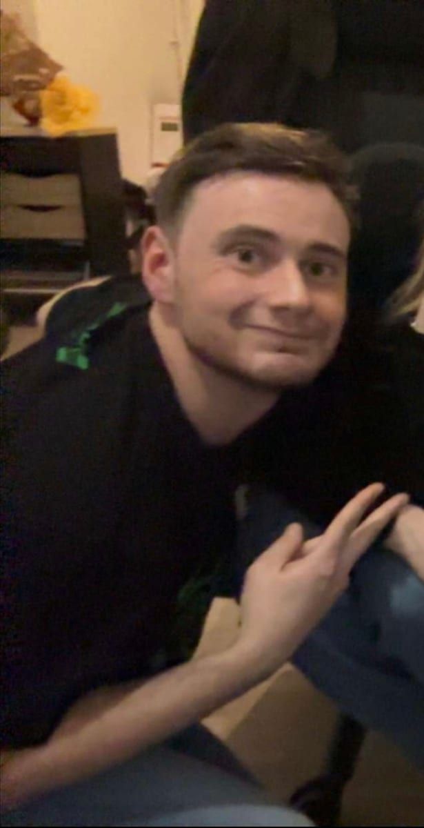 Profil de Selmane, 33 ans, Rencontre gay à Le Bry (Fribourg)