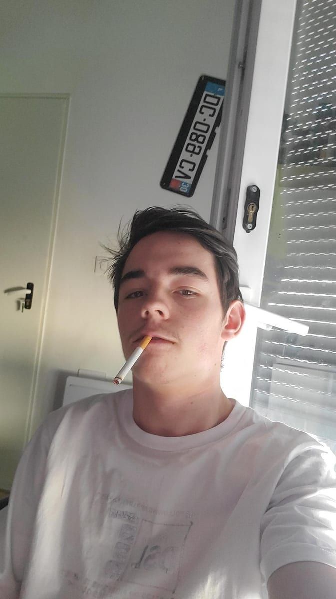 Profil de Ny, 27 ans, Rencontre gay à Bösingen (Fribourg)