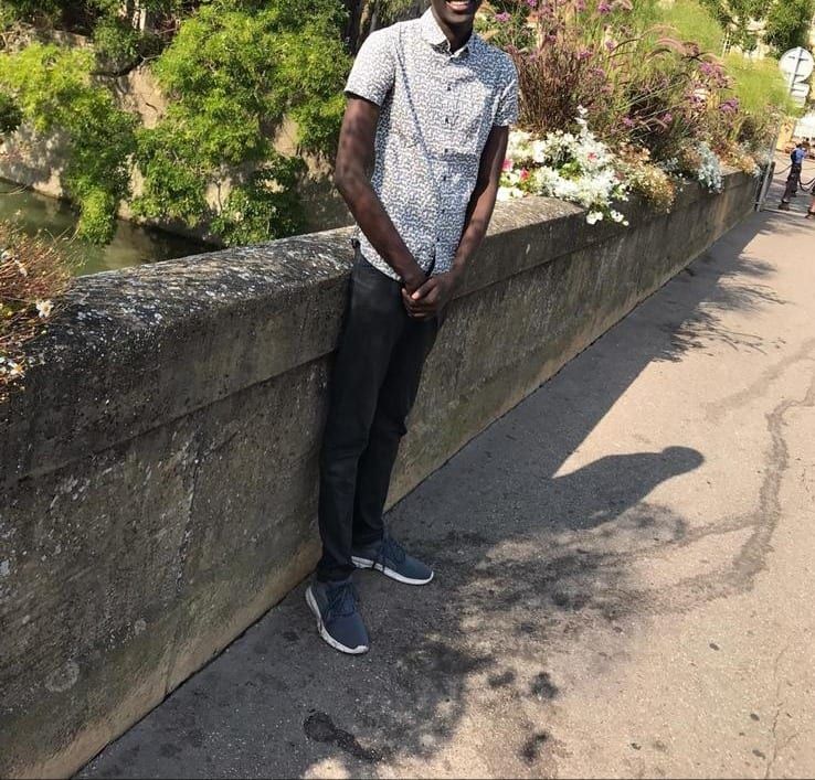 Profil de Jean-fernand, 23 ans, Rencontre gay à La Roche FR (Fribourg)